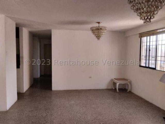 Apartamento en Venta en Maracaibo Zulia 82 m2. 3 hab
