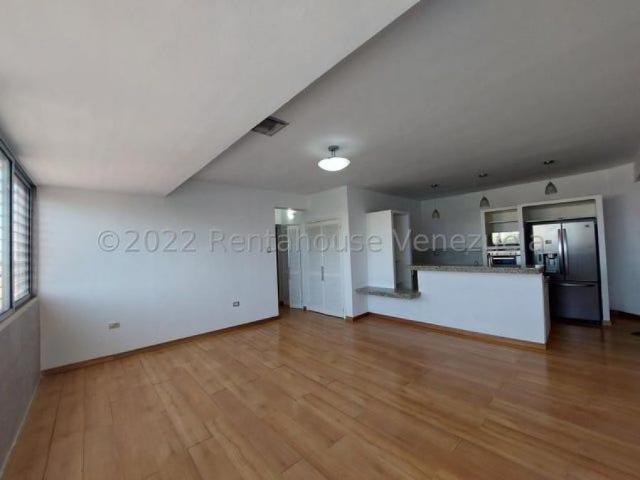 Apartamento en Venta en Maracaibo Zulia 88 m2. 2 hab