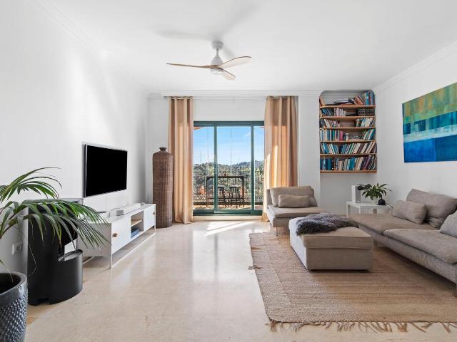 Apartamento en venta en Marbella, Valdeolletas Las Cancelas Xarblanca. Apartamentos.