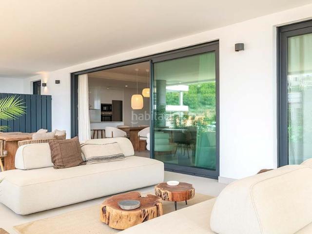 Apartamento en venta en Marbella, Alto de los Monteros. Apartamentos.