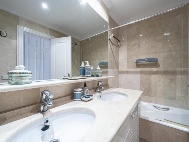 Apartamento en venta en Marbella, Casco Antiguo. Apartamento en Marbella Puerto Banus, Marbella. Apartamentos.