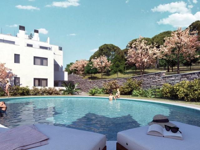 Apartamento en venta en Marbella con 3 dormitorios y 2 baños. 102m² Marbella