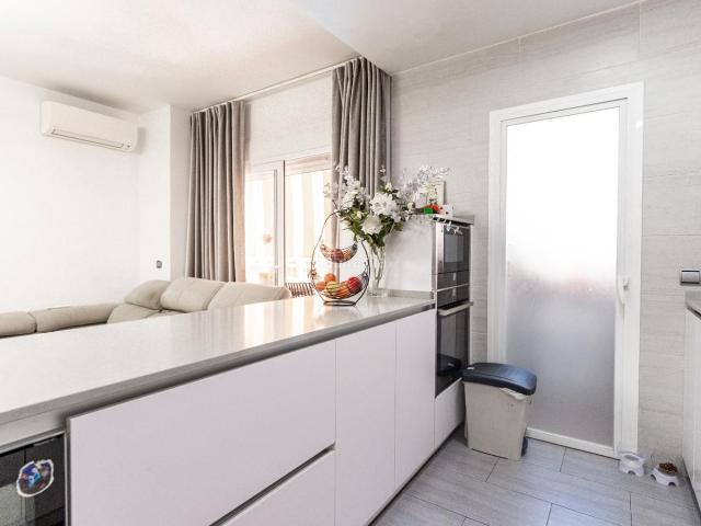 Apartamento en venta en Marbella, Divina Pastora. Apartamentos.