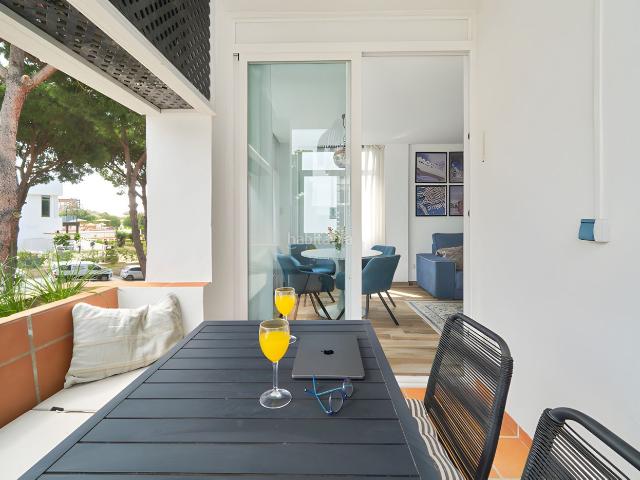 Apartamento en venta en Marbella, Elviria. Apartamento en Planta Media en Elviria. Apartamentos.