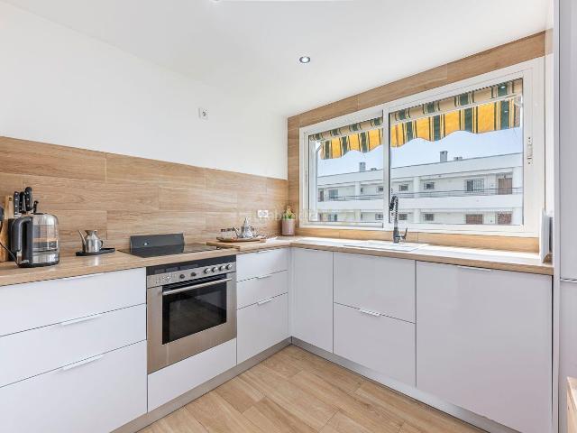 Apartamento en venta en Marbella, Guadalmina Alta. Espectacular Apartamento de 3 Dormitorios Recién Reformado en Guadalmina Alta. Apartamentos.
