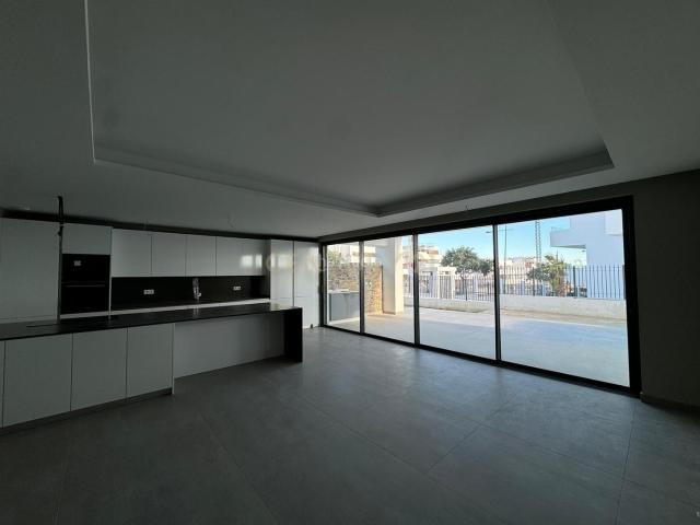 Apartamento en venta en Estepona, Guadalobón. Lujo y Exclusividad en el Corazón de Estepona. Apartamentos.