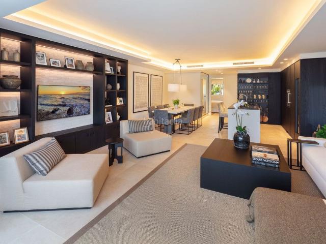 Apartamento en venta en Marbella, Guadalmina Baja. Apartamentos.
