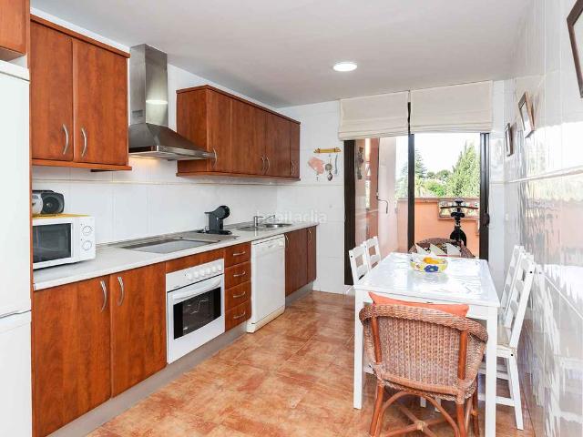 Apartamento en venta en Marbella, La Carolina Guadalpín. Atico en Costa Nagüeles III muy cerca de la playa en venta. Apartamentos.