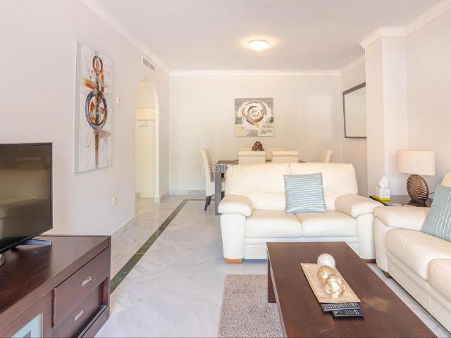 Apartamento en venta en Marbella, La Dama de Noche La Alzambra. Apartamento en venta en Dama de Noche Nueva Andalucia Puerto Banús. Apartamentos.