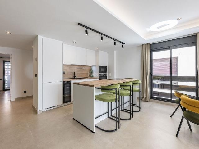 Apartamento en venta en Marbella, Los Naranjos. Apartamentos.