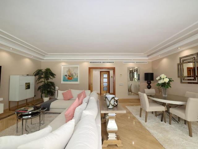 Apartamento en venta en Marbella Málaga