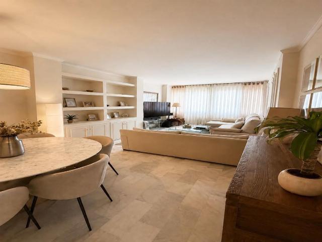 Apartamento en venta en Marbella Málaga