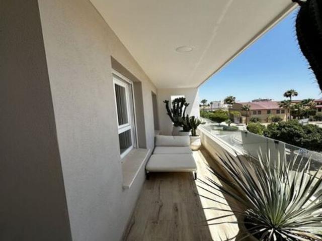 Apartamento en Venta en Marbella, Málaga