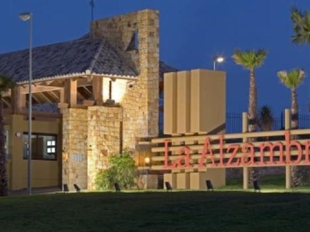 Apartamento en venta en Marbella, Málaga Costa del Sol