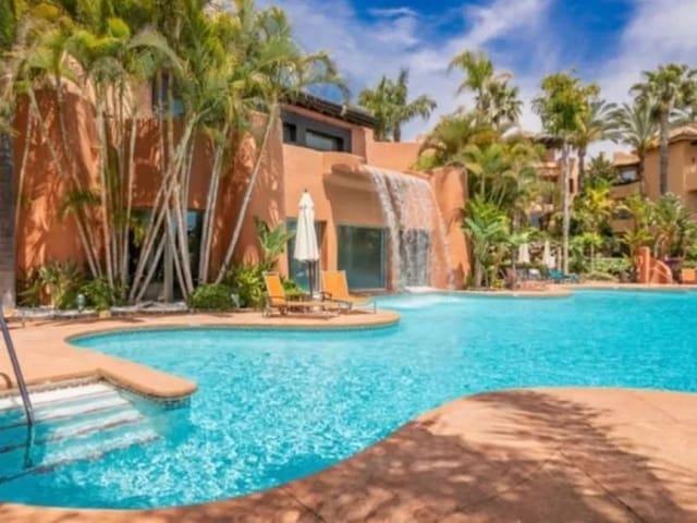 Apartamento en venta en Marbella, Málaga Costa del Sol