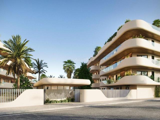 Apartamento en venta en Marbella, Nueva Alcántara. Apartamento planta tercera de 2 dormitorios y 2 baños en San Pedro de Alcántara. Apartamentos.