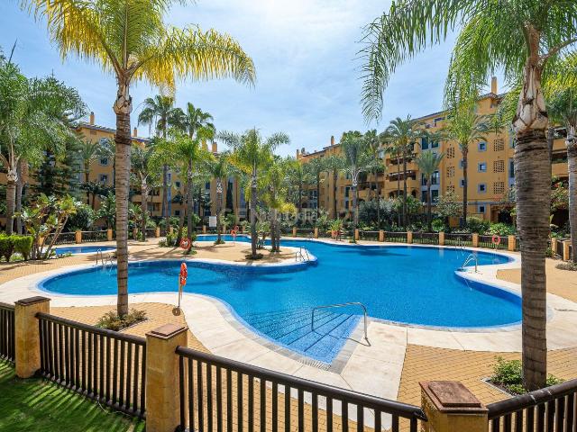 Apartamento en venta en Marbella, Nueva Alcántara. Exclusivo apartamento con amplia terraza a 300 metros de la playa en Nueva Alcántara. Apartamentos.