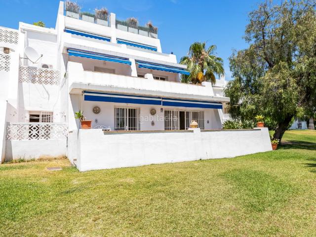 Apartamento en venta en Marbella, Nueva Andalucía centro. Apartamento de 3 dormitorios en una ubicación privilegiada en el corazón de Nueva Andalucía. Apartamentos.