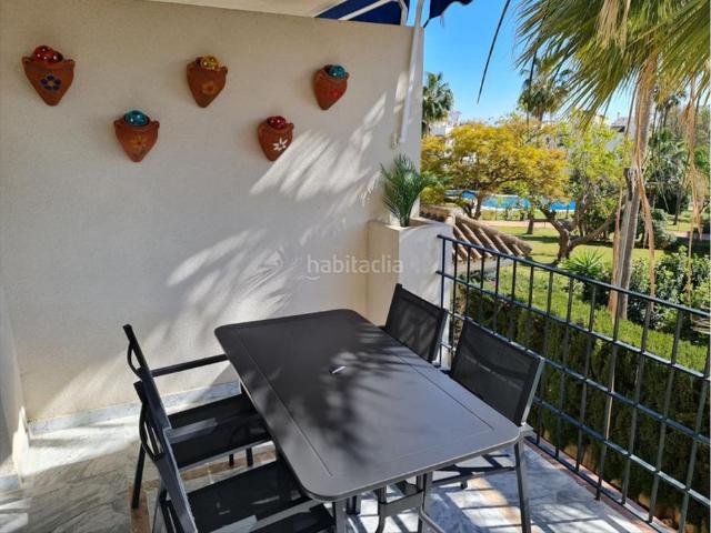 Apartamento en venta en Marbella, Nueva Andalucía centro. Apartamentos.