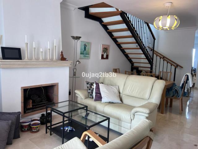Dúplex en venta en Marbella, Nueva Andalucía centro. Dúplex.