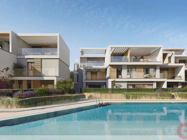 Apartamento en venta en Marbella, Nueva Andalucía centro. Puerto BanúsApartamento. Apartamentos.