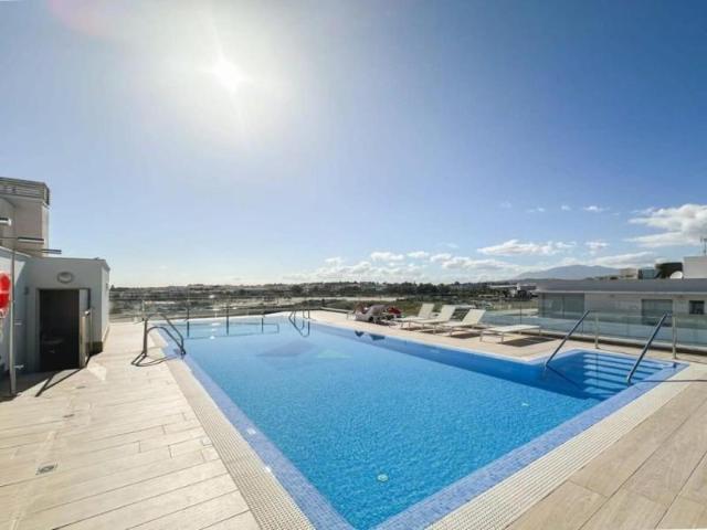 Apartamento en venta en Marbella, Nueva Andalucia La Campana