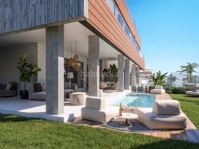Apartamento en venta en Marbella, Playa Bajadilla Puertos. Apartamentos.