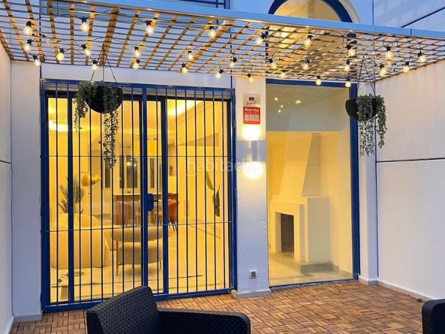 Apartamento en venta en Marbella, Playa de la Fontanilla. Apartamentos.