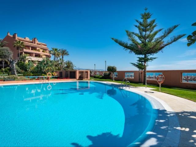 Apartamento en venta en Marbella, Puerto Banús. Apartamento en venta en Marbella Puerto Banus, Marbella. Apartamentos.