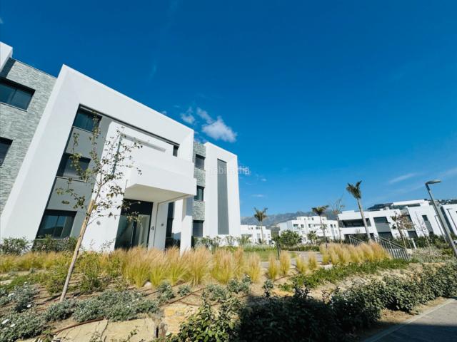Apartamento en venta en Marbella, Puerto Banús. Piso nuevo a estrenar en Nueva Andalucía. Apartamentos.