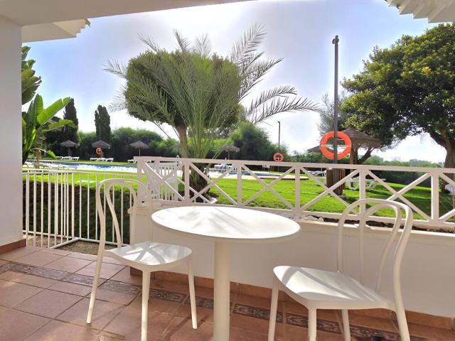 Apartamento en venta en Marbella, Río Real. Apartamento en planta baja en venta en Río Real. Apartamentos.