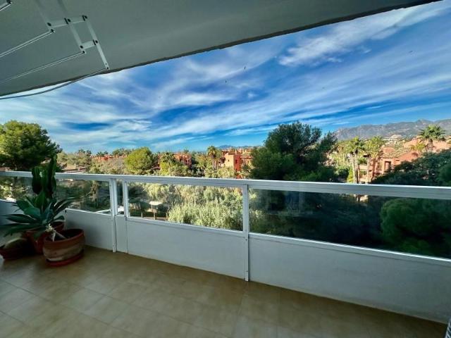Apartamento en venta en Marbella, Santa Clara