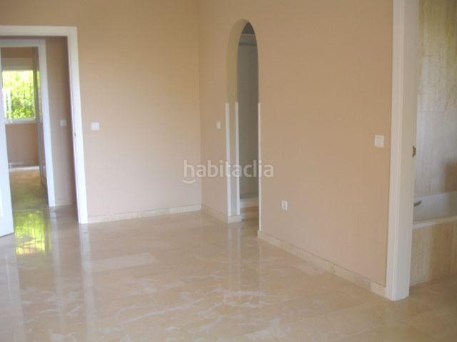 Apartamento en venta en Marbella, Santa María. Apartamentos.