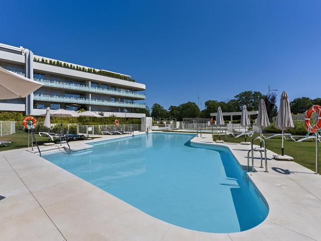 Apartamento en venta en Marbella, San Pedro de Alcántara Pueblo. Apartamento en Planta Media en San Pedro de Alcántara. Apartamentos.