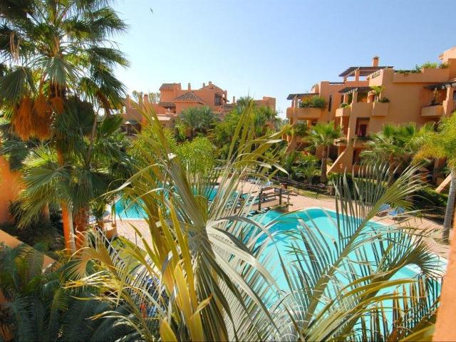 Apartamento en venta en Marbella, San Pedro de Alcántara Pueblo. Apartamentos.