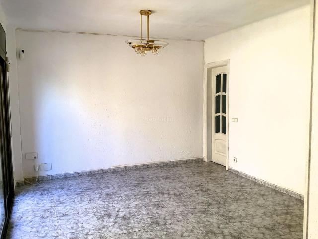 Apartamento en venta en Mataró, Els Molins. Abat Marcet Escuela Gem. Apartamentos.