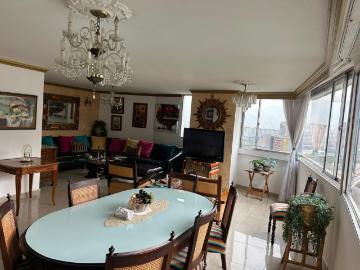 Apartamento En Venta En Medellin En Avenida Poblado V335780