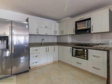 Apartamento En Venta En Medellin En Barrio La America Medellin V348802