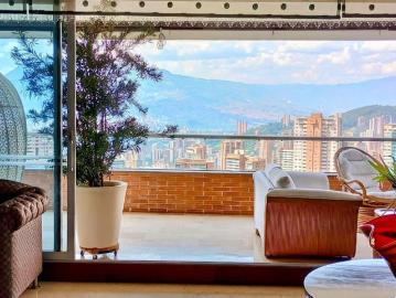 Apartamento En Venta En Medellin En El Tesoro V368121