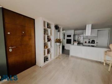 Apartamento En Venta En Medellin En Las Palmas V325515
