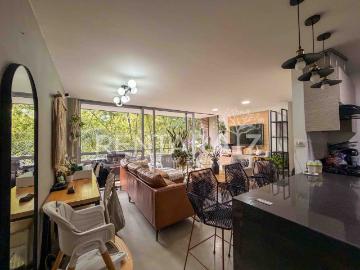 Apartamento En Venta En Medellin En Los Balsos El Poblado V345548