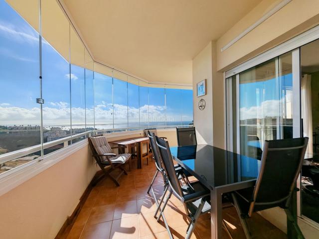 Apartamento en venta en Mijas, Calahonda. Apartamentos.
