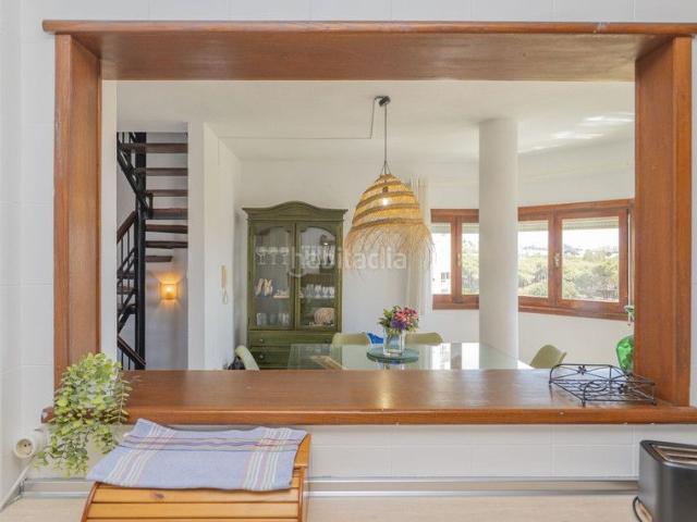 Apartamento en venta en Mijas, Calahonda. Espectacular ático dúplex de 3 dormitorios y 3 baños en Calahonda del Sol, a solo 200 metros del mar.EN Spectacular 3bedroom, 3bat. Apartamentos.