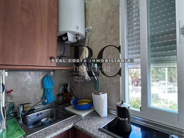 Apartamento en venta en Mijas, Calahonda. Piso en primera línea de playa. Apartamentos.