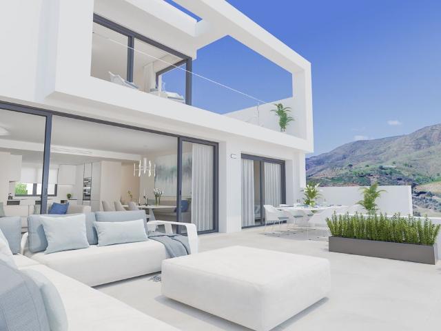 Apartamento en venta en Mijas Costa con 3 dormitorios, 2 bañ. 155m² Marbella