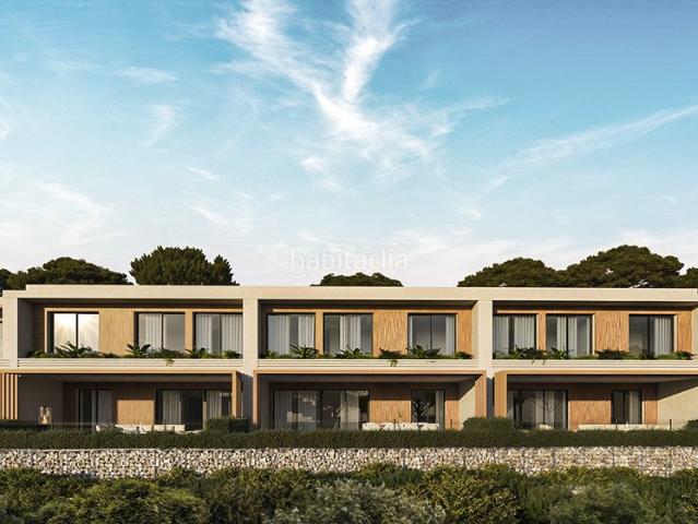 Apartamento en venta en Mijas, El Faro de Calaburra Chaparral. Adosados modernos en Mijas con piscina y jardines. Apartamentos.