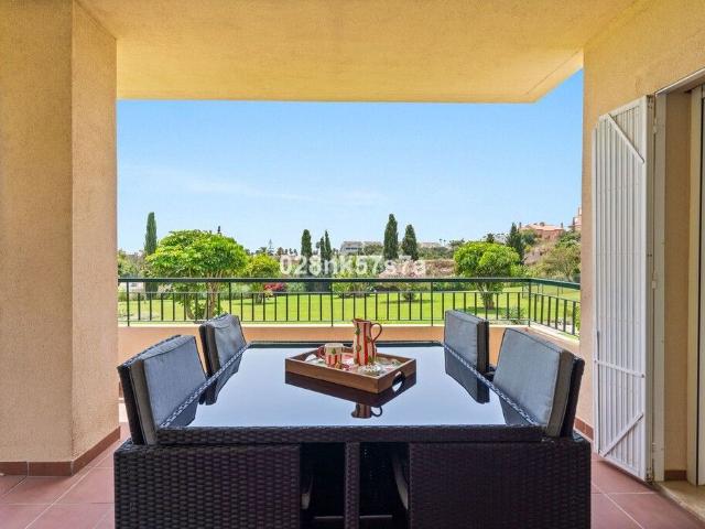 Apartamento en venta en Mijas, El Faro de Calaburra Chaparral. Apartamentos.