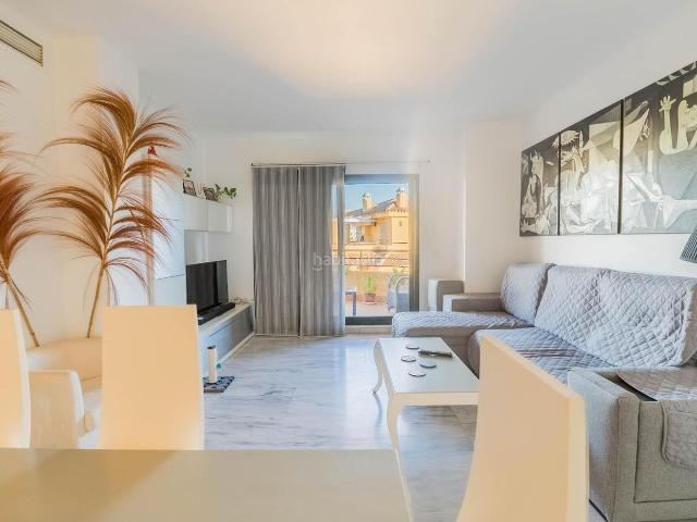 Apartamento en venta en Mijas, El Faro de Calaburra Chaparral. Oportunidad para inversores piso con inquilinos y rentabilidad asegurada en Riviera del Sol. Apartamentos.