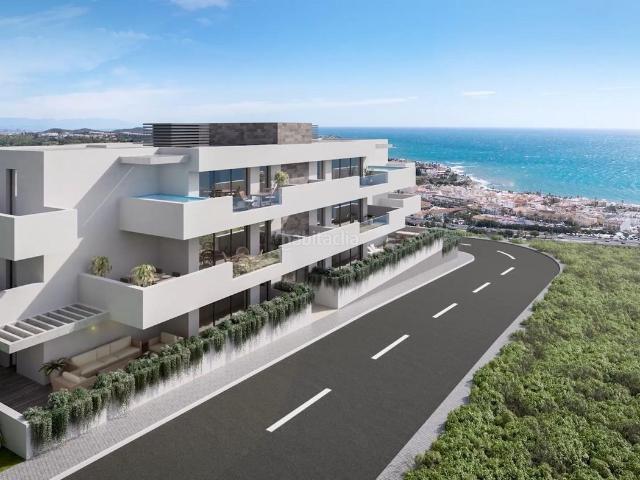 Apartamento en venta en Mijas, La Cala Mijas. Ático de 2 dormitorios y 2 baños con piscina privada y vistas al mar. La Cala de Mijas. Apartamentos.