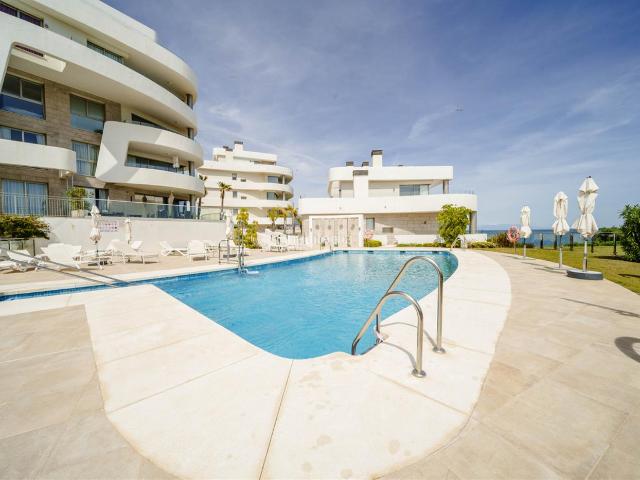 Apartamento en venta en Mijas, Las Cañadas. Su Nuevo Hogar en el Paraíso: Un Oasis de Lujo junto al Mar. Apartamentos.